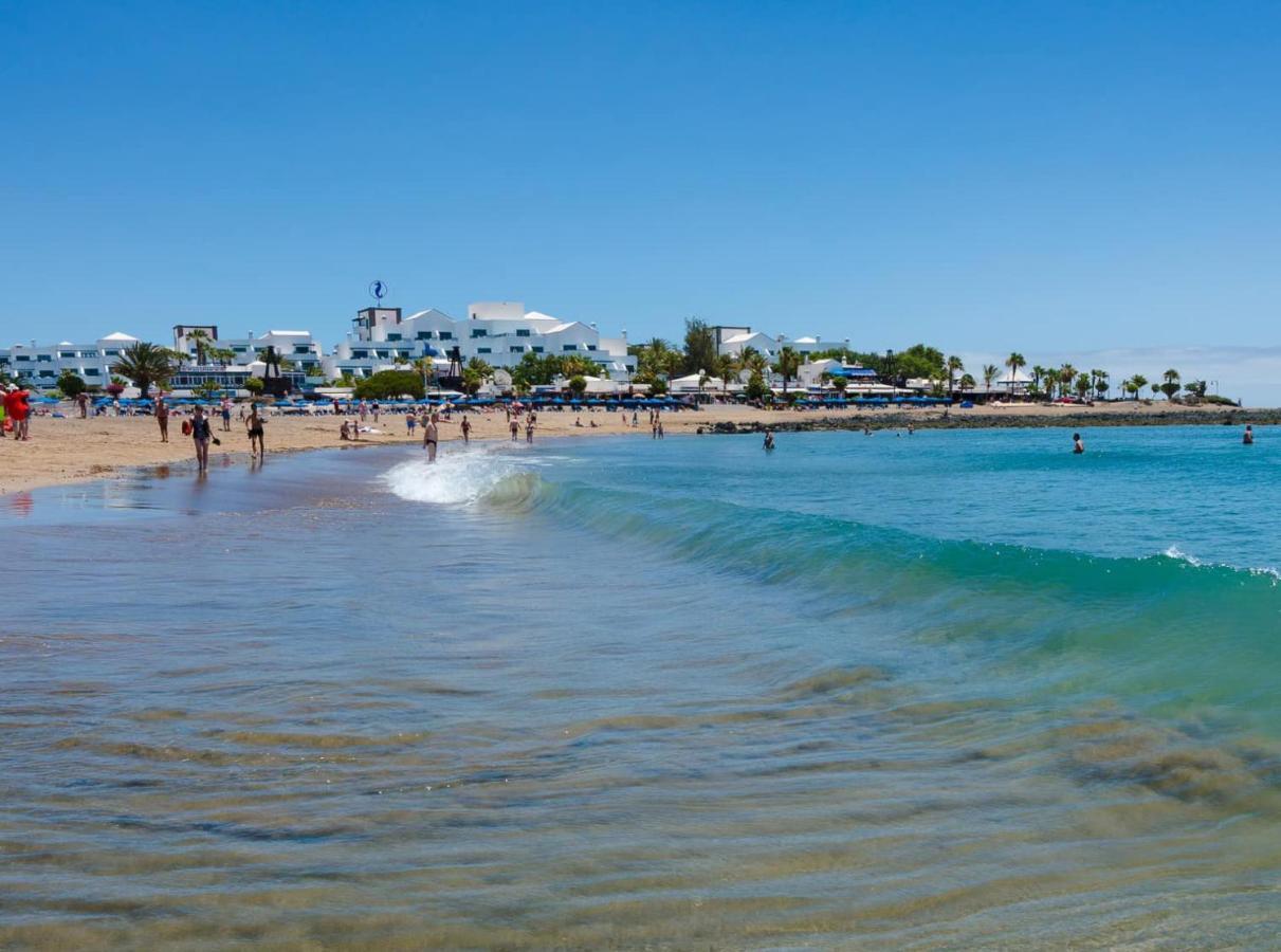 Апартаменты Sea Breeze Пуэрто дель Кармен Экстерьер фото